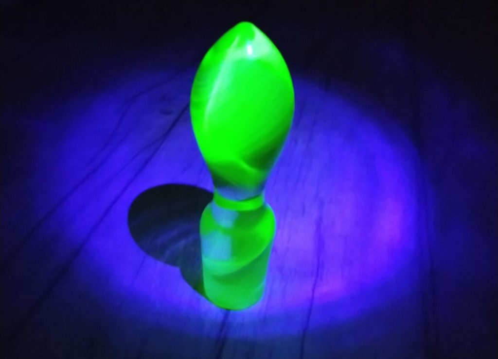 Uranium glass