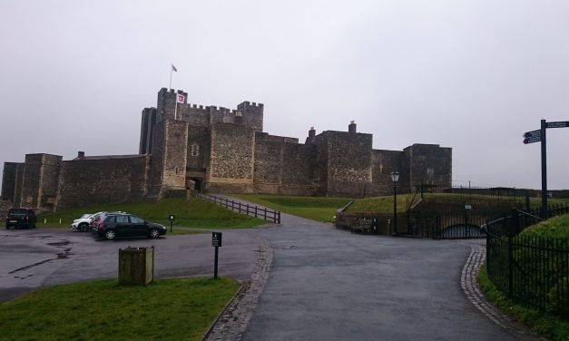 What are 5 Features of Norman Castles?